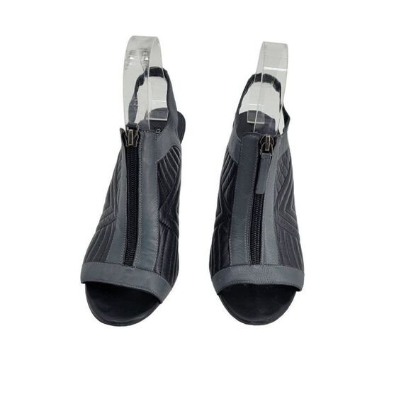 Charles David Leather Stiletto Heels 8‎ Black Peep Toe Sling Back Quilted Moto - Picture 5 of 12